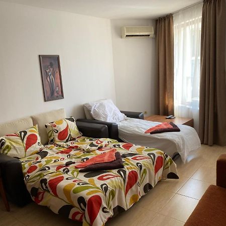 Top Complex Apartment On The Beach Sveti Vlas Exterior photo