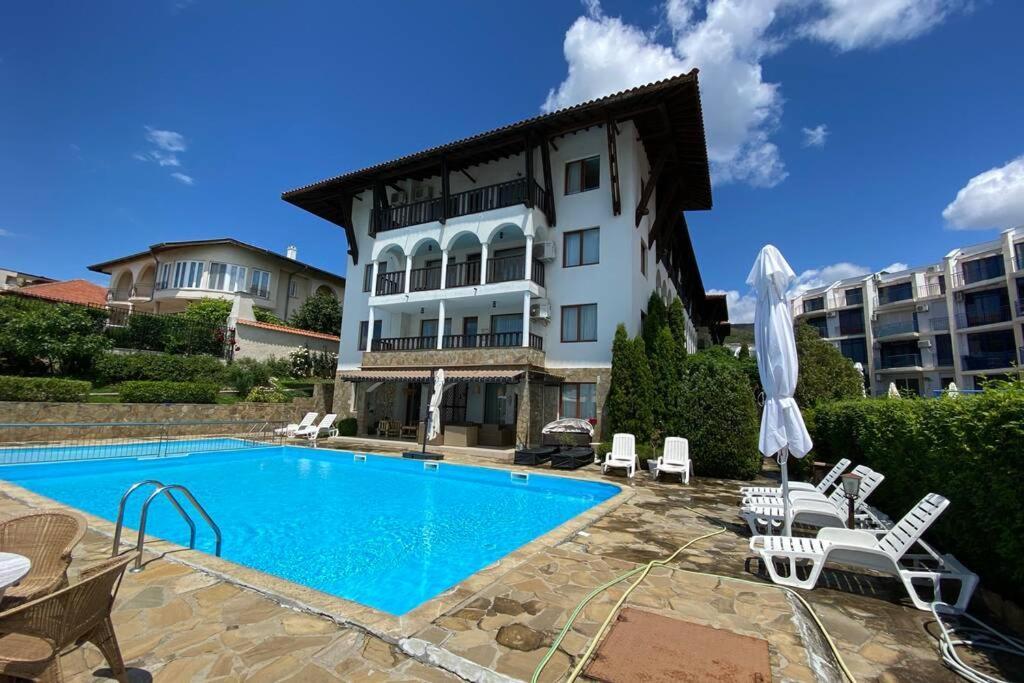 Top Complex Apartment On The Beach Sveti Vlas Exterior photo